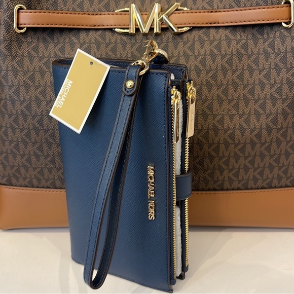 Michael Kors Handbags - MICHAEL KORS LARGE DOUBLE ZIP WRISTLET WALLET PHONE CASE 
Navy 
NWT